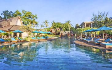 Ubud Nyuh Bali Resort & Spa 5*, Hotel Vila Ombak 4* et Renaissance Bali Nusa Dua Resort 5*