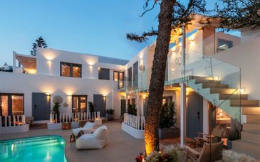 Oniro Suites Mykonos 4*