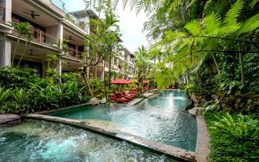 AnandaDara 5* et Le Méridien 5* avec séjour possible à Gilli Trawangan