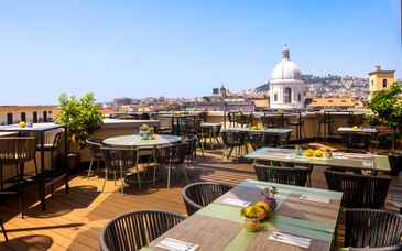Hôtel UNAHOTELS Napoli 4*