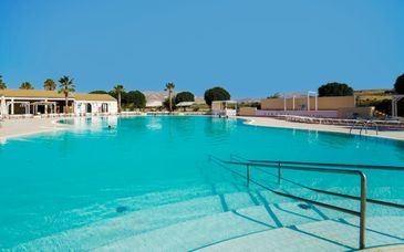 Sikania Resort & Spa 4*