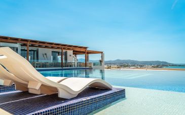 Offerta esclusiva Alpitour x Voyage Privé: Francorosso Seaclub Naxos Grand 4*
