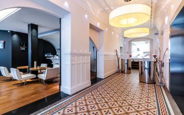 Le Grand Balcon Hotel 4*