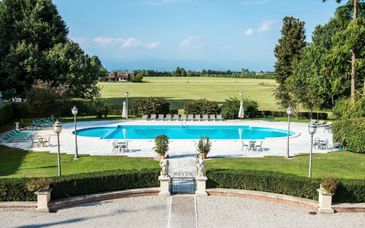 Best Western Plus Hotel Villa Tacchi 4*