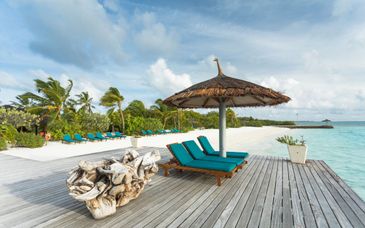 Canareef Resort Maldives 4* con possibile pre-estensione al Hyatt Regency Dubai Creek Heights