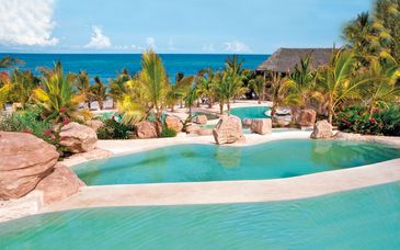 Swahili Beach Resort 5* + Safari