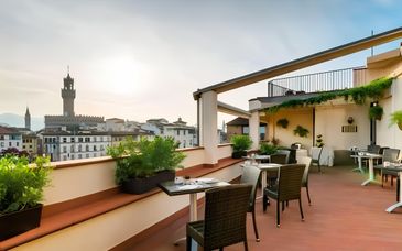 Hotel Pitti Palace al Ponte Vecchio 4*