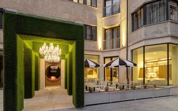 Mamaison Hotel Chain Bridge Budapest 4*