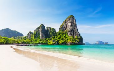 Trio: Royal Orchid Sheraton Riverside Hotel Bangkok 5*, Grand Mercure Krabi Ao Nang 4* & Howard Johnson by Wyndham Phuket Naiyang 4* or Kantary Beach Hotel, Khao Lak 5*