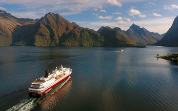 6-11 night cruise: Norway on board the Coastal Express