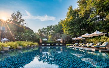 Trio: Amari Bangkok 5* & other 5* hotels