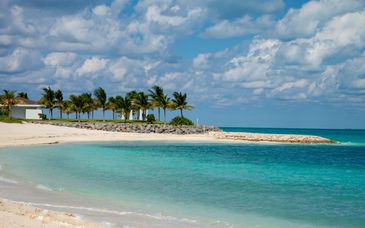 Duo: Aloft New York Chelsea 4* & 7 night Bahamas cruise
