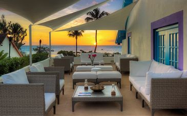 Crystal Cove by Elegant Hotels 4*