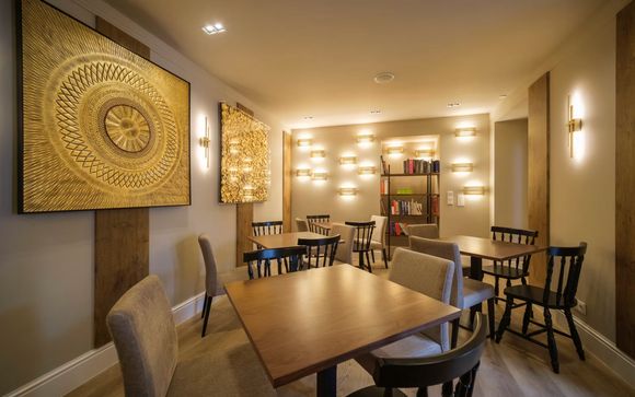 Hotel Azores Book 4*