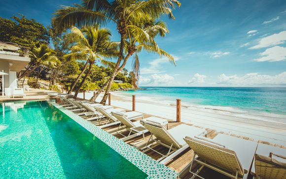 Carana Beach Hotel 4*
