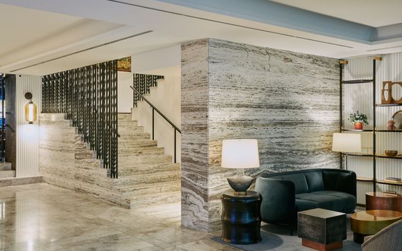 Gallery Hotel 4*