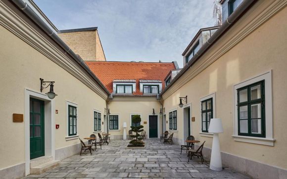 Maison Bistro & Hotel 4* 