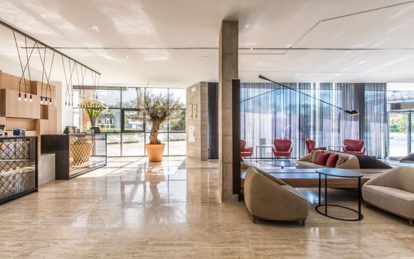 NH Plaza De Armas 4*