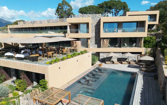 Poussez les portes de votre 5*