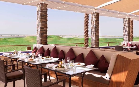 Radisson Blu Yas Island 4*