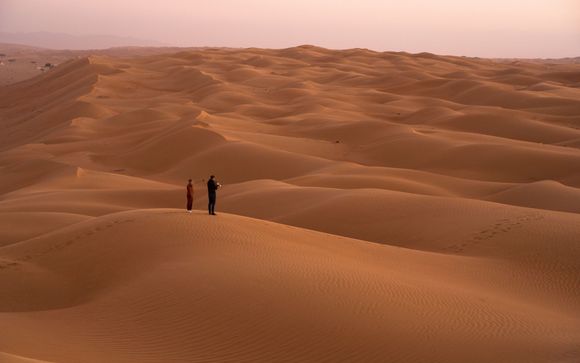 Une visite du désert de Wahiba et du Wadi Bani Khalid (minimum 2 personnes) incluse à partir de 7 nuits