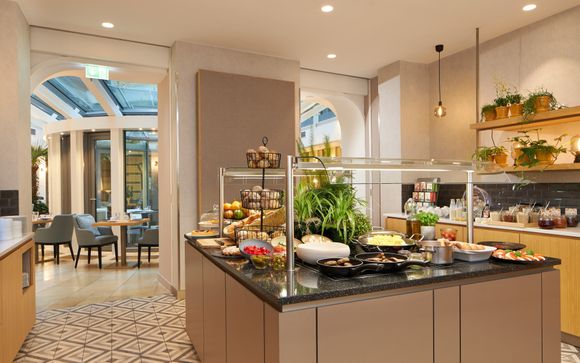 Hotel Alexander Plaza Berlin- Mitte 4*