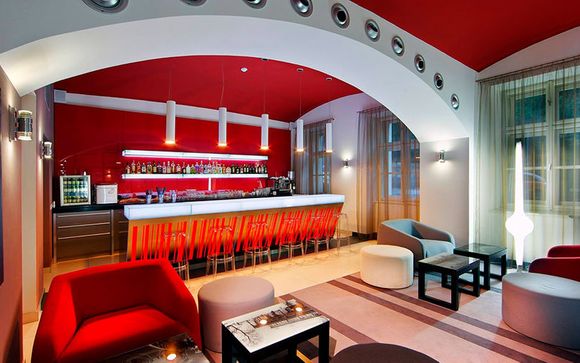 Red & Blue Design Hotel 4*