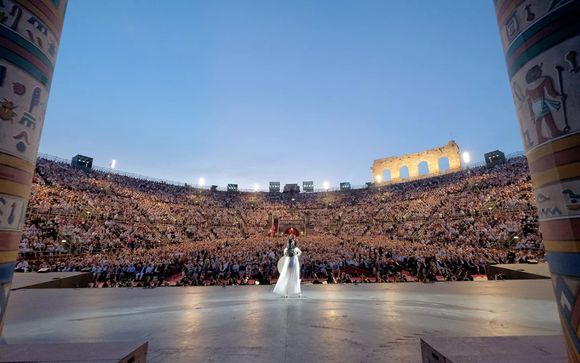 Concierto de ópera en la Arena de Verona y visita guiada a pie