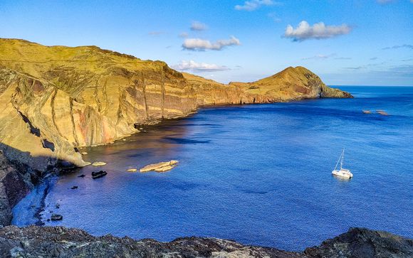 Salida al atardecer en un barco tradicional de Madeira (desde 7 noches)