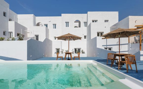 Voca Hotel & Suites 4*