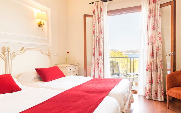 Hotel Cala Fornells 4*