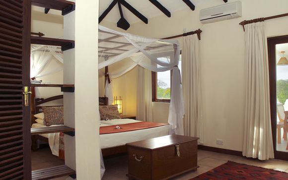 Pinewood Beach Resort & Spa 4*