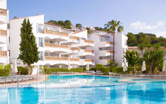 La Pérgola Aparthotel 4*