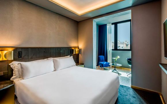 Hotel Room Mate Gerard 4*