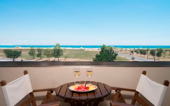 Cosmopolitan Hotel and Spa 4*