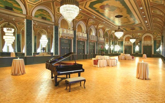 Hotel Fairmont Royal York 4*