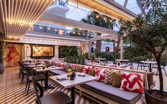 Confidante Miami Beach 4*