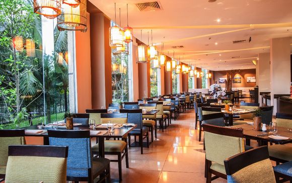 Meliá Danang Beach Resort 5*