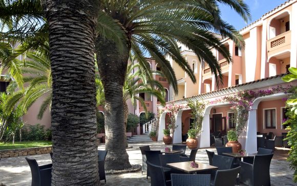 Cala Ginepro Hotel Resort 4*