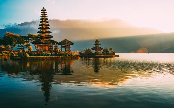 FIRST CLASS EMIRATES