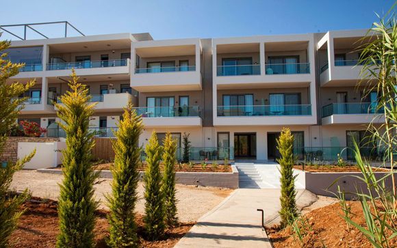 Minos Aparthotel and Suites 4*