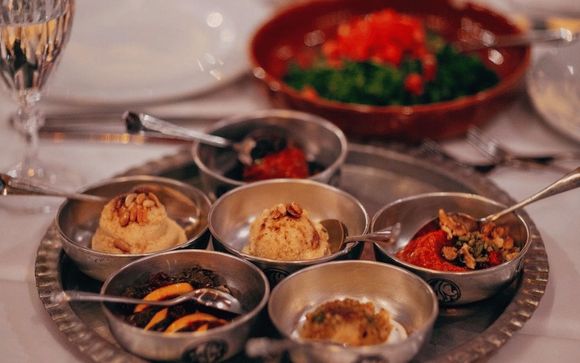 Voyage des sens au Deraliye Ottoman Palace Restaurant - Sélection Guide Michelin 