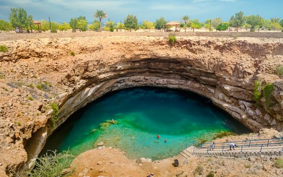 Excursion dans le désert de Wadi Shab pour les séjours à partir de 7 nuits 