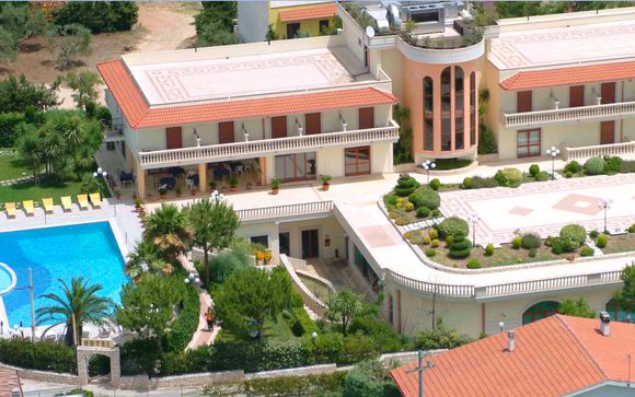 Poussez les portes de l'hôtel Parco Serrone 4*