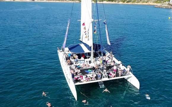 Votre croisière en catamaran et déjeuner en méditerranée