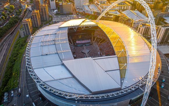 Aperçus du Tottenham Hotspur Stadium et du Wembley Stadium