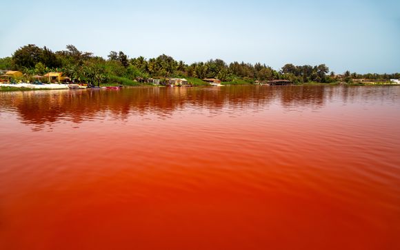 Découverte de l'île de Gorée et visite du Lac Rose : entre mémoire historique et paysages singuliers