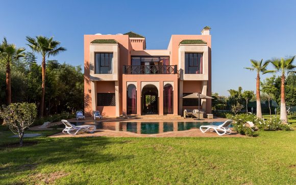Poussez les portes de votre Villa 4*