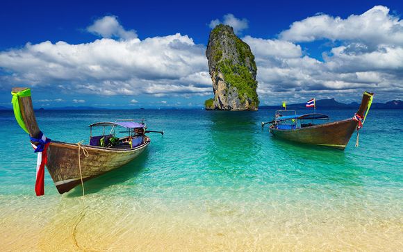 Sur les plus belles plages du pays du sourire