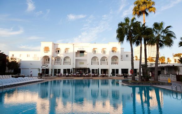 Poussez les portes de l'hôtel Royal Decameron Tafoukt Beach Resort Agadir 4* à Agadir 4* :